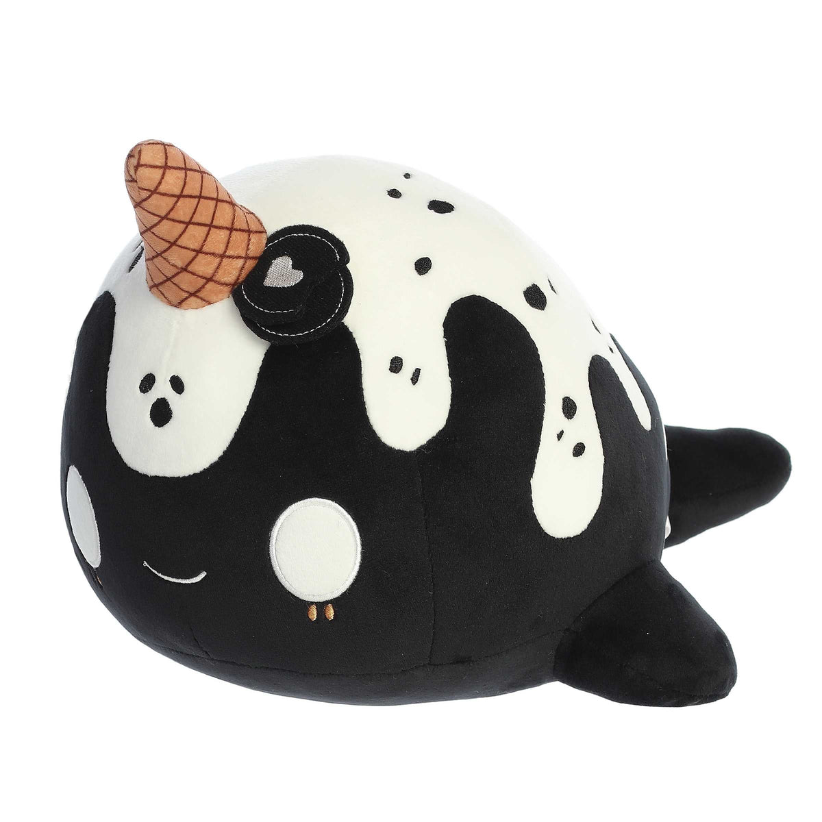 AuroraÂ® - Tasty PeachÂ® - 12.5" Cookies & Cream Nomwhal