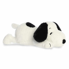 AuroraÂ® - PeanutsÂ® - 18" Huggable Snoopy